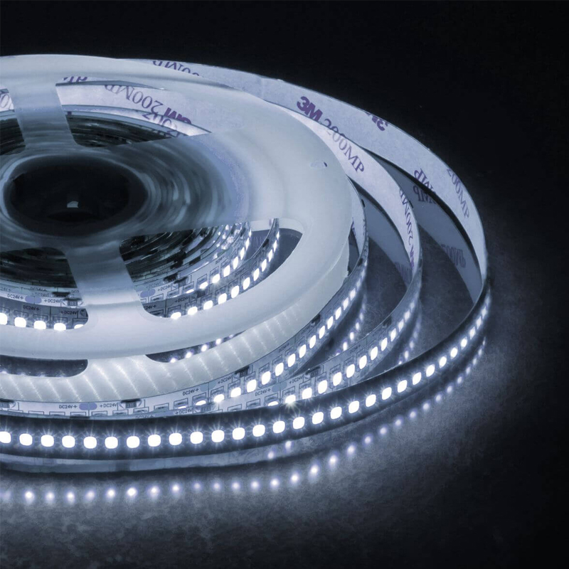Светодиодная лента 26W/m 240Led/m 2835SMD дневной белый Белый Светодиодная лента 26W/m 240Led/m 2835SMD дневной белый Белый в Костроме | Loft Concept