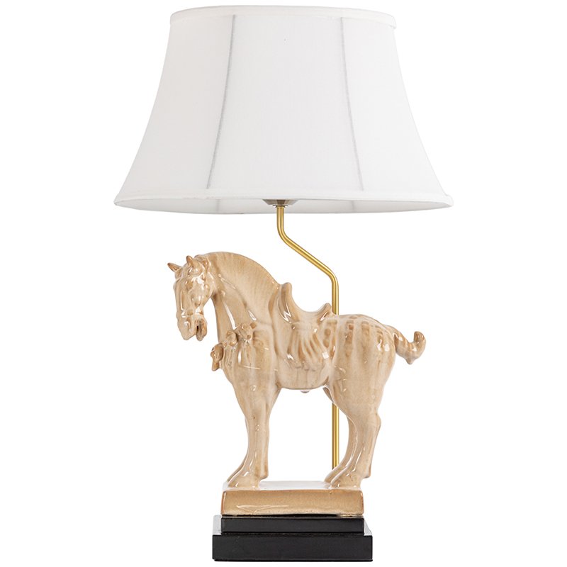 Настольная лампа Dynasty Tang Horse Sculpture Lampshade Бежевый Коричневый Белый Латунь Настольная лампа Dynasty Tang Horse Sculpture Lampshade Бежевый Коричневый Белый Латунь в Костроме | Loft Concept