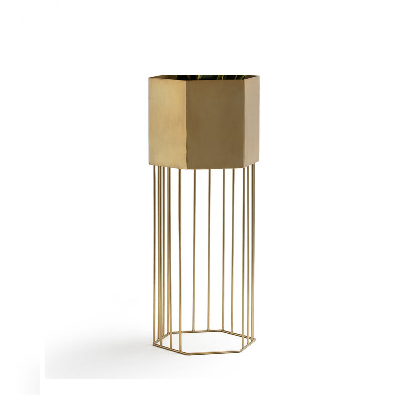 Ваза Vase On A Metal Stand Brass Латунь Ваза Vase On A Metal Stand Brass Латунь в Костроме | Loft Concept