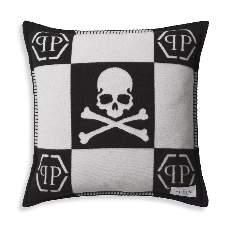 Подушка Philipp Plein Cushion Cashmere Skull 45 x 45 Black Черно-белый Подушка Philipp Plein Cushion Cashmere Skull 45 x 45 Black Черно-белый в Костроме | Loft Concept
