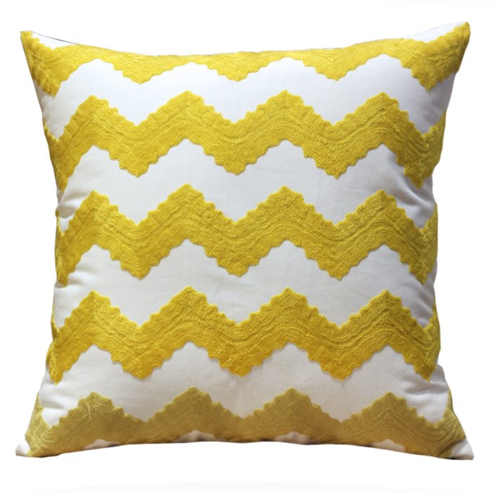 Декоративная подушка Yellow Chevron Декоративная подушка Yellow Chevron в Костроме | Loft Concept