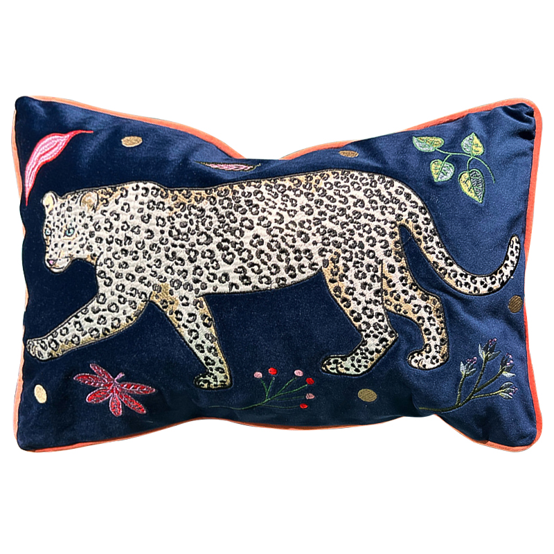 Декоративная подушка с вышивкой Panther Embroidery Cushion Темно-синий Мульти Декоративная подушка с вышивкой Panther Embroidery Cushion Темно-синий Мульти в Костроме | Loft Concept