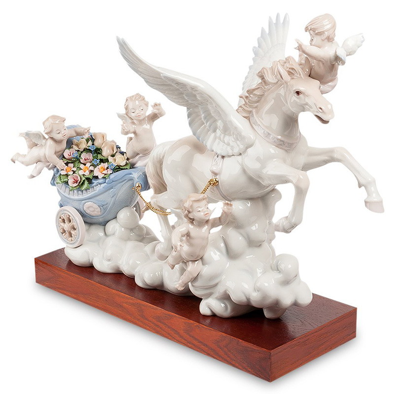 Статуэтка фарфоровая Небесная колесница Charming Statuette Белый Розовый Голубой Зеленый Бежевый Коричневый Статуэтка фарфоровая Небесная колесница Charming Statuette Белый Розовый Голубой Зеленый Бежевый Коричневый в Костроме | Loft Concept