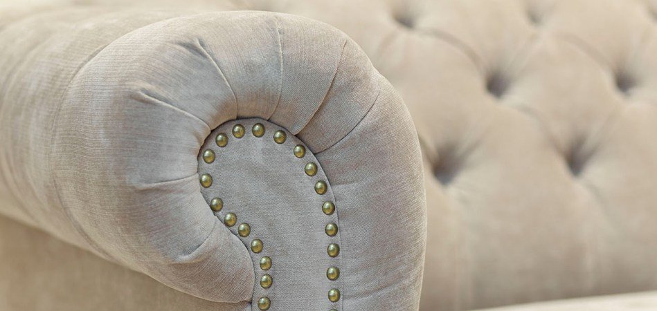 Диван велюровый бежевый трехместный Button Beige Диван велюровый бежевый трехместный Button Beige - Loft-Concept в Костроме