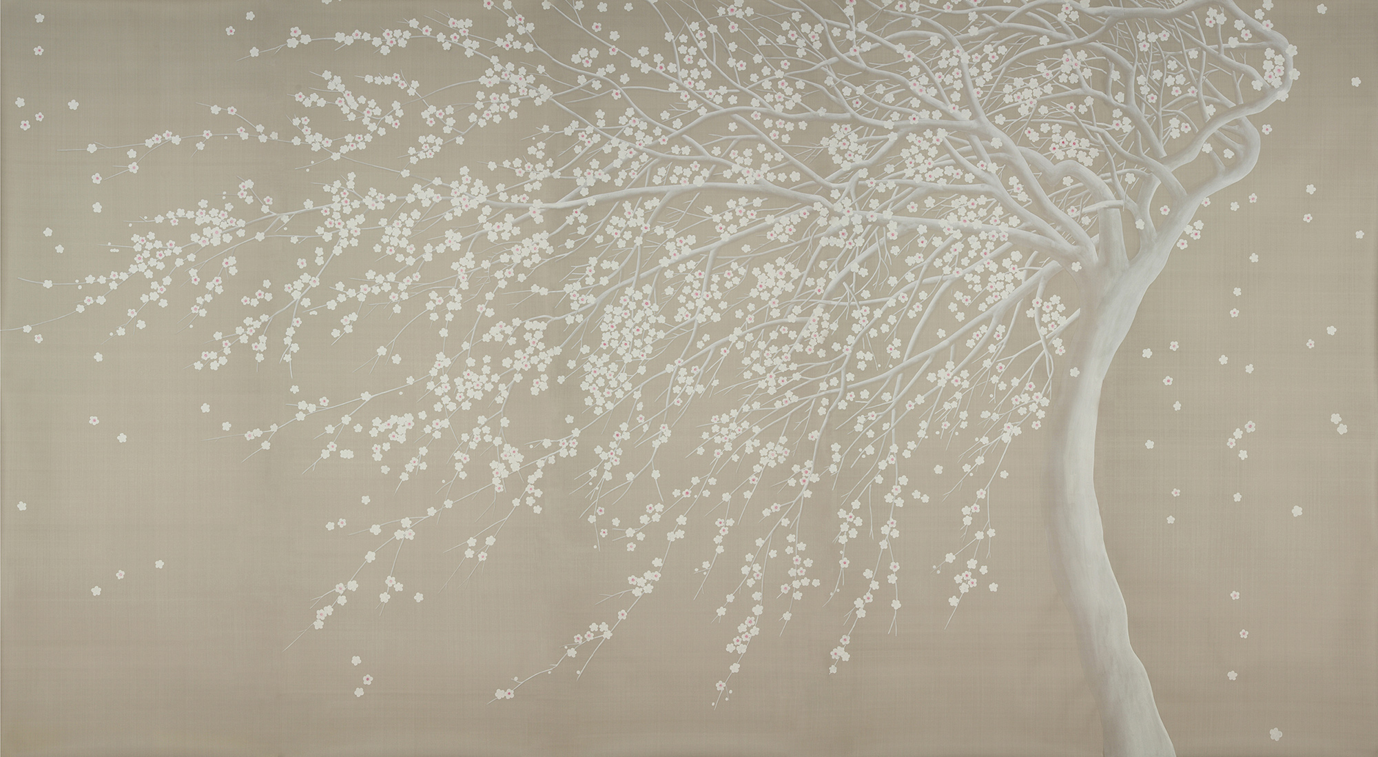 Обои ручная роспись Windswept Blossom Blossom on Lead Grey dyed silk Обои ручная роспись Windswept Blossom Blossom on Lead Grey dyed silk - постер Loft-Concept в Костроме