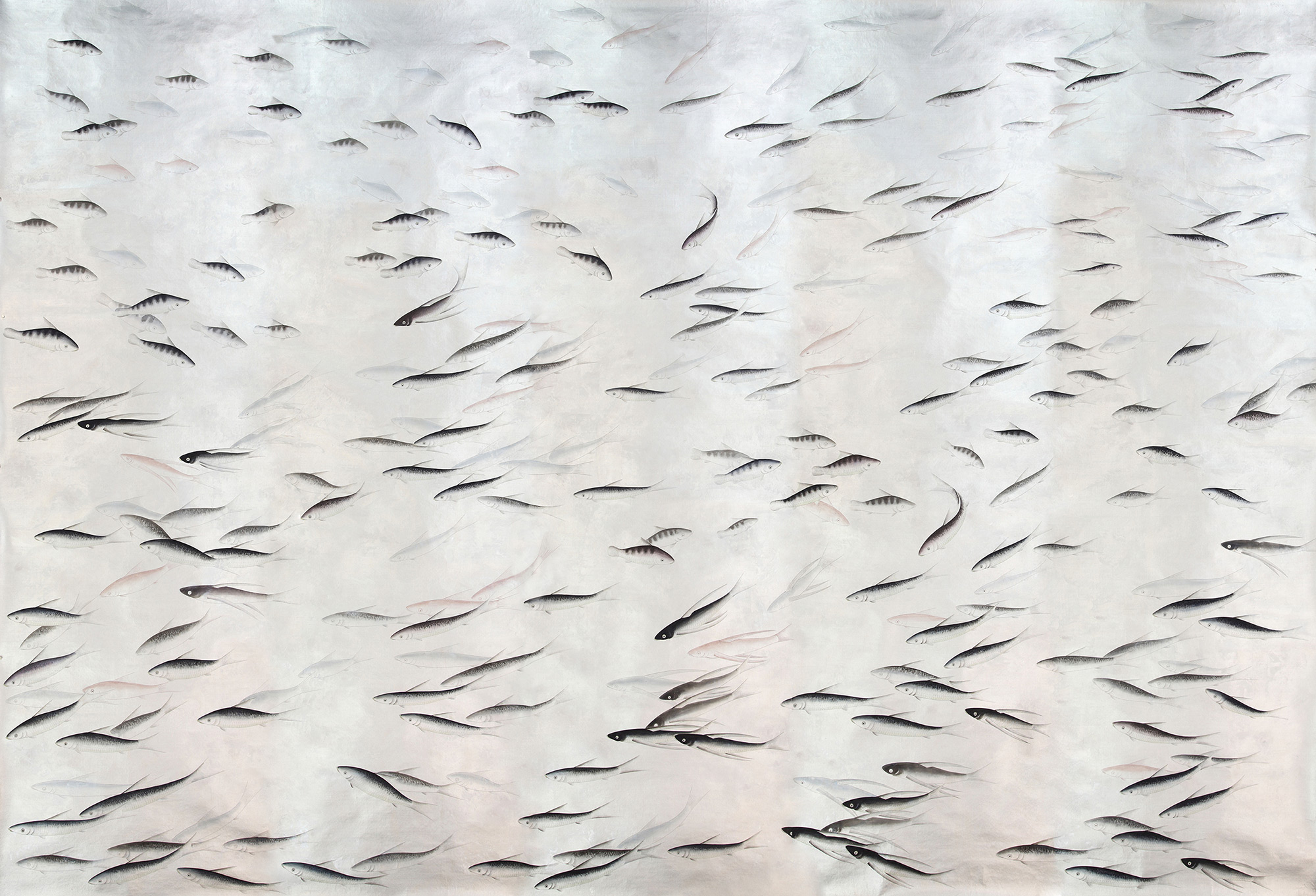 Обои ручная роспись Fishes Blue Pearl on Tarnished Silver gilded silk with pearlescent antiquing Обои ручная роспись Fishes Blue Pearl on Tarnished Silver gilded silk with pearlescent antiquing - постер Loft-Concept в Костроме