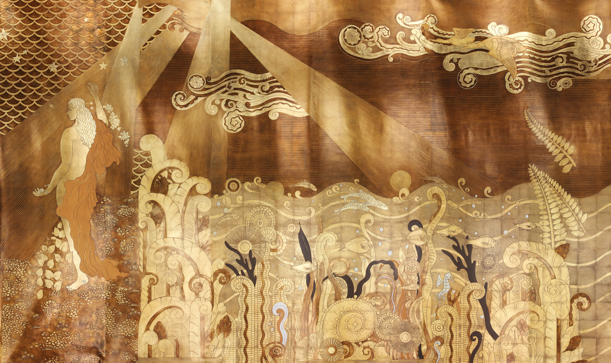 Обои ручная роспись в стиле Арт-деко Deco Dawn Bas Relief on Deep Rich Gold gilded paper Обои ручная роспись в стиле Арт-деко Deco Dawn Bas Relief on Deep Rich Gold gilded paper - постер Loft-Concept в Костроме
