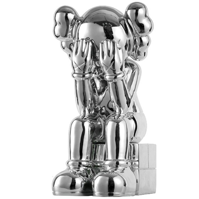 Статуэтка KAWS Passing Through Silver Серебряный Статуэтка KAWS Passing Through Silver Серебряный в Костроме | Loft Concept