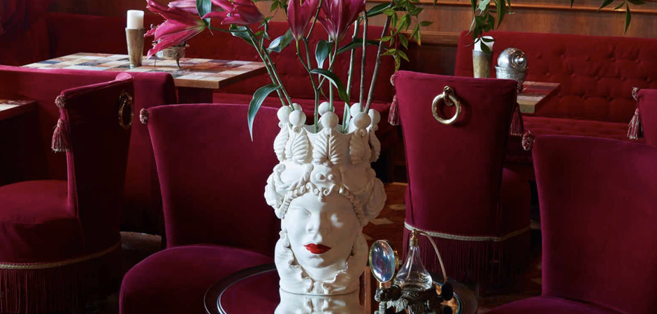 Ваза VASE MORO LADY LIPSTICK Ваза VASE MORO LADY LIPSTICK - Loft-Concept в Костроме