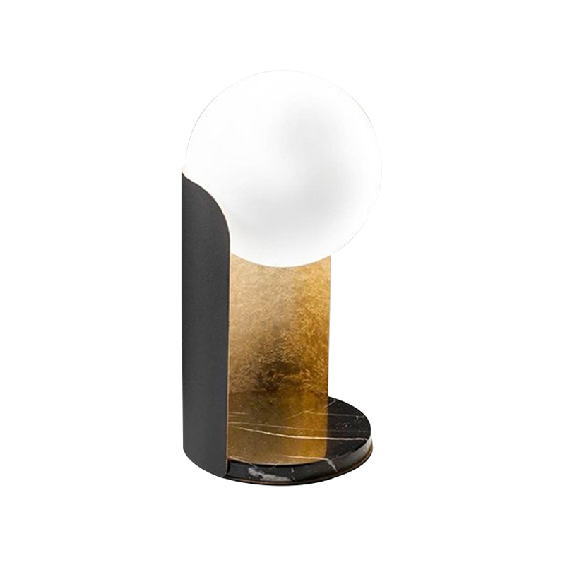 Настольная лампа Alta Table Lamp Золотой Черный Белый Настольная лампа Alta Table Lamp Золотой Черный Белый в Костроме | Loft Concept