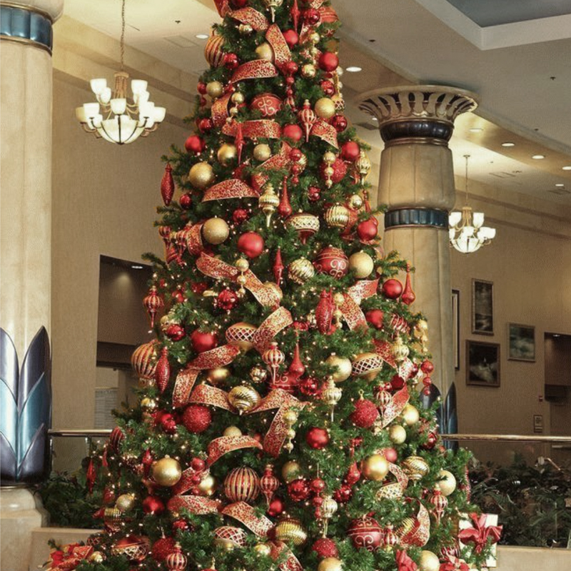 Дизайнерская Новогодняя Елка с Красным и Золотым декором Christmas Tree Golden Braid Красный Золотой Дизайнерская Новогодняя Елка с Красным и Золотым декором Christmas Tree Golden Braid Красный Золотой в Костроме | Loft Concept