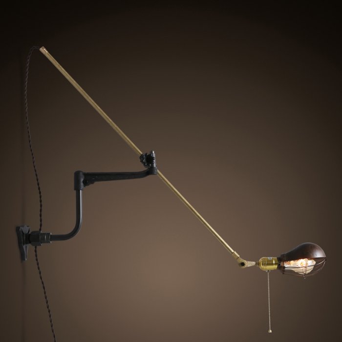 Настенный светильник Steampunk Extension Pole Bra Латунь Черный Настенный светильник Steampunk Extension Pole Bra Латунь Черный в Костроме | Loft Concept