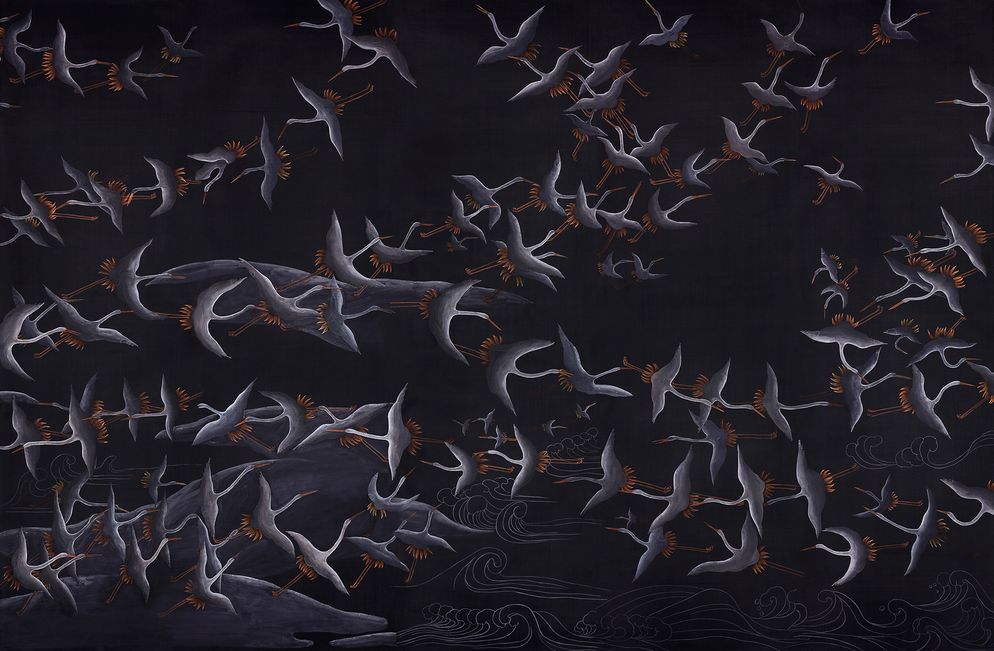 Обои ручная роспись Cranes Scroll Limewash on Pitch dyed silk Обои ручная роспись Cranes Scroll Limewash on Pitch dyed silk - постер Loft-Concept в Костроме