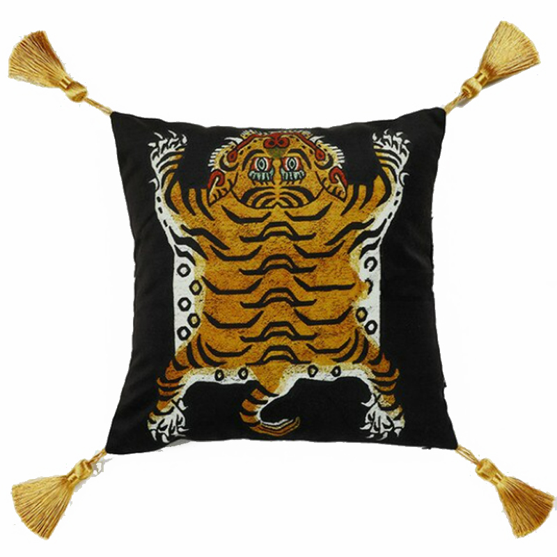 Черная Подушка Тибетский Тигр TIBETAN TIGER Бежевый Черный Черная Подушка Тибетский Тигр TIBETAN TIGER Бежевый Черный в Костроме | Loft Concept
