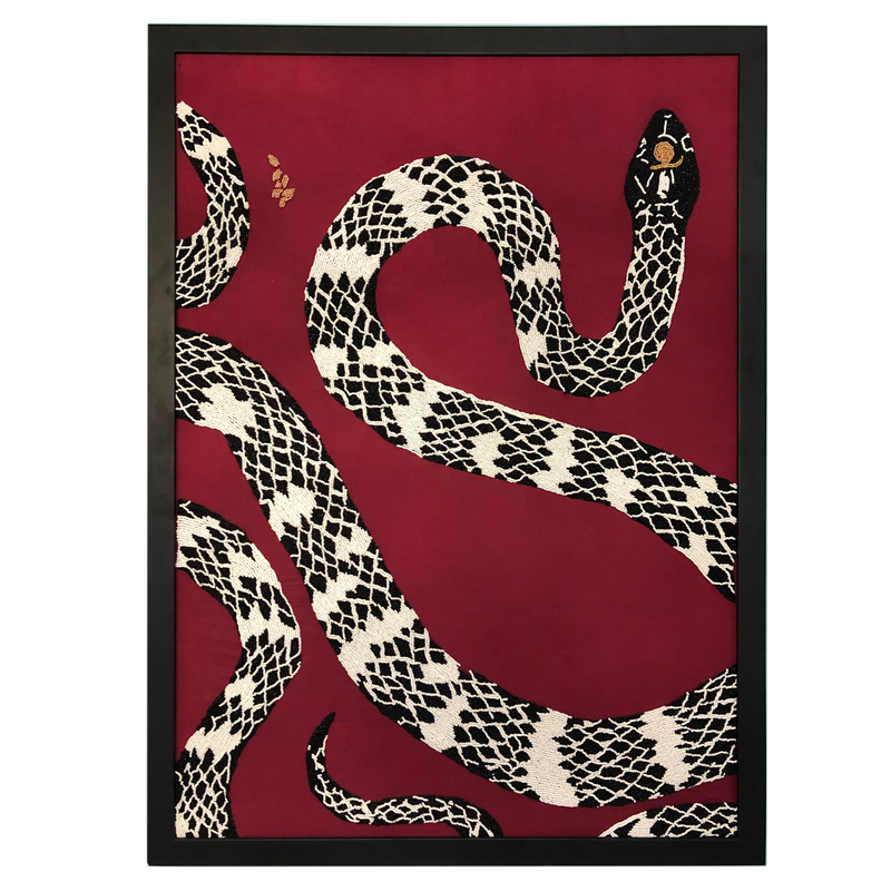 Панно из бисера Striped Snake Черно-белый Бургундский красный Панно из бисера Striped Snake Черно-белый Бургундский красный в Костроме | Loft Concept