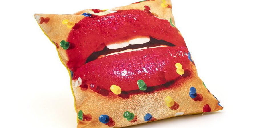 Подушка Seletti Cushion Mouth with pins Design: Toiletpaper Подушка Seletti Cushion Mouth with pins Design: Toiletpaper - Loft-Concept в Костроме