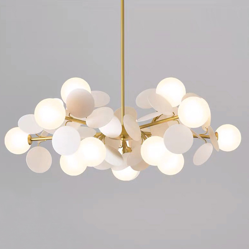 Люстра MATISSE Chandelier white Золотой Белый Люстра MATISSE Chandelier white Золотой Белый в Костроме | Loft Concept
