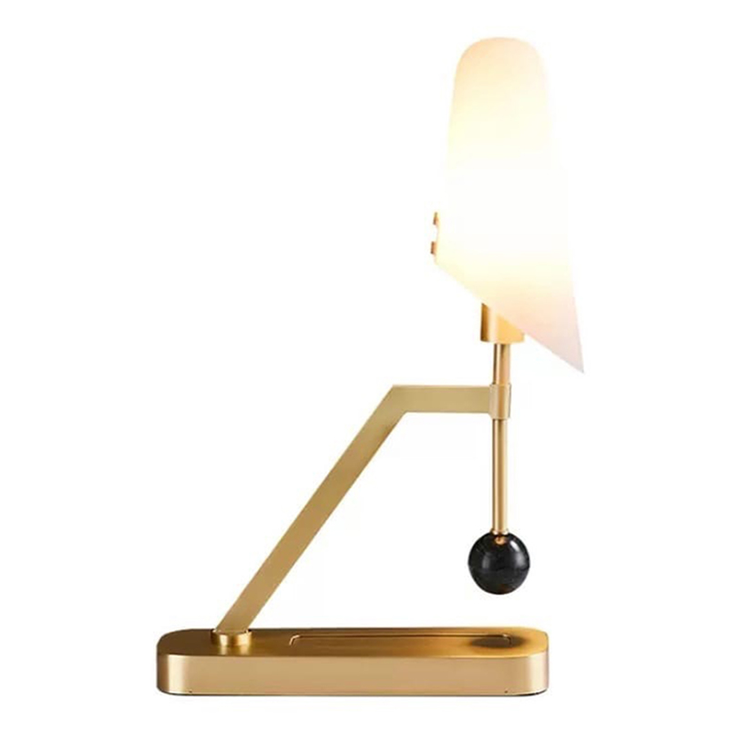Настольная лампа Gold table lamp with stone Золотой Белый Настольная лампа Gold table lamp with stone Золотой Белый в Костроме | Loft Concept