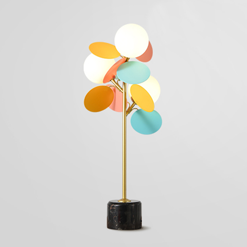 Настольная лампа MATISSE Table Lamp Multi Белое матовое стекло Золотой Черный Мульти Настольная лампа MATISSE Table Lamp Multi Белое матовое стекло Золотой Черный Мульти в Костроме | Loft Concept