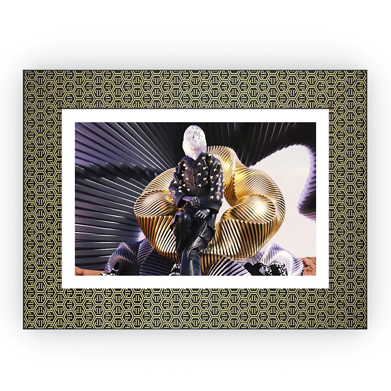 Экран Philipp Plein PP GLASS NFT XL 65 дюймов Золотой Черный Зеркало Экран Philipp Plein PP GLASS NFT XL 65 дюймов Золотой Черный Зеркало в Костроме | Loft Concept