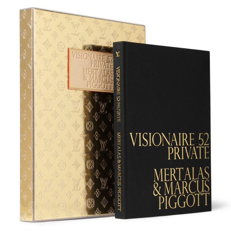 Книга VISIONAIRE 52 PRIVATE LOUIS VUITTON Книга VISIONAIRE 52 PRIVATE LOUIS VUITTON в Костроме | Loft Concept