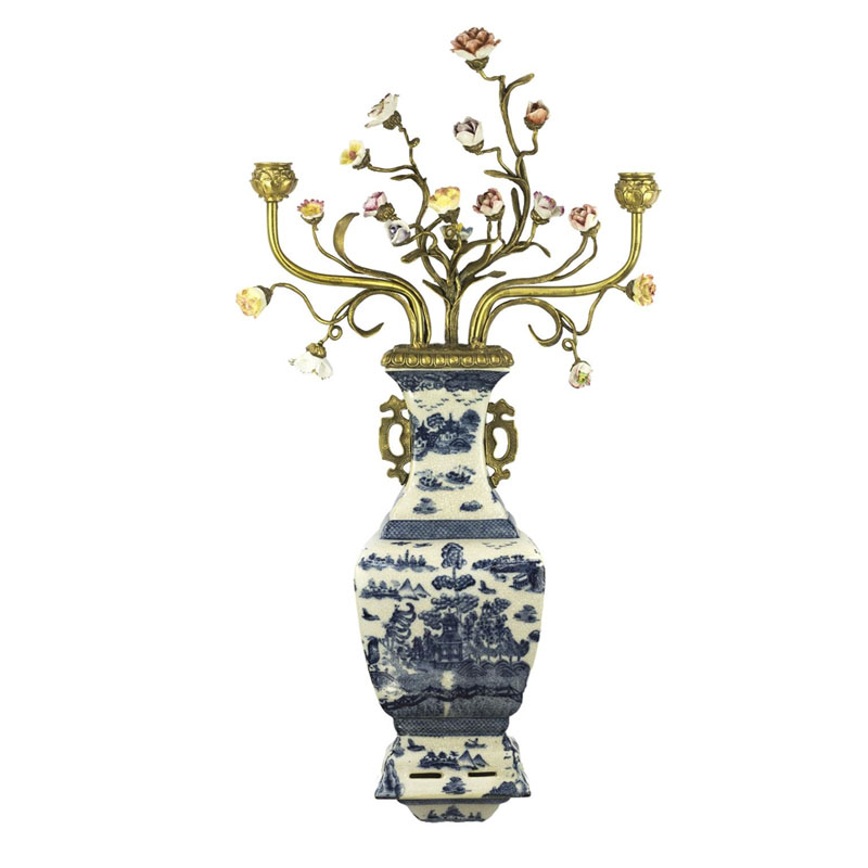 Подсвечник Flowers In A Vase Белый Синий Бронза Подсвечник Flowers In A Vase Белый Синий Бронза в Костроме | Loft Concept