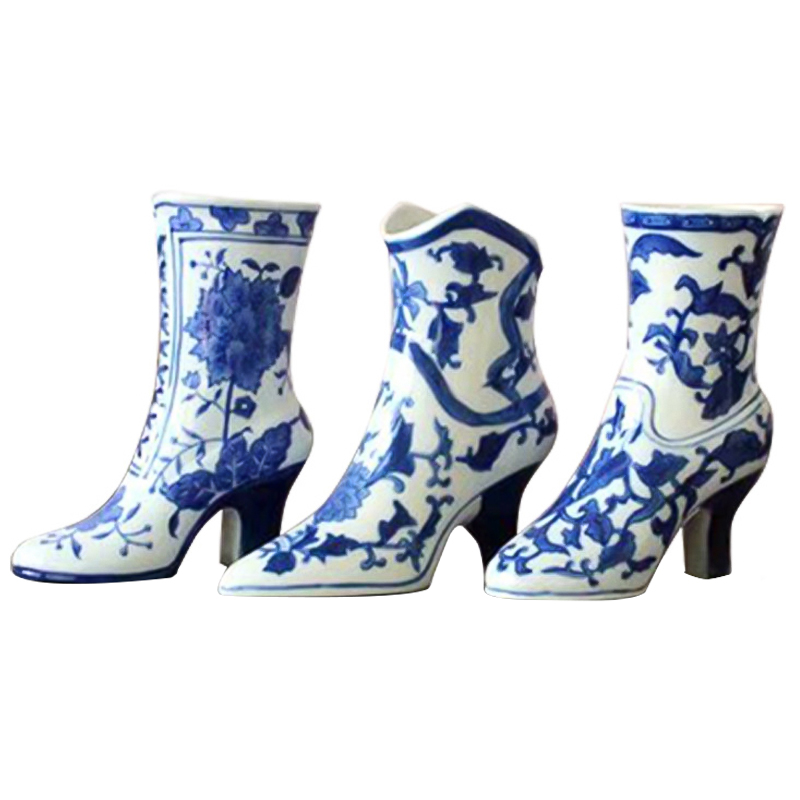 Ваза декоративная Oriental Blue Boot Vase Синий Белый Ваза декоративная Oriental Blue Boot Vase Синий Белый в Костроме | Loft Concept
