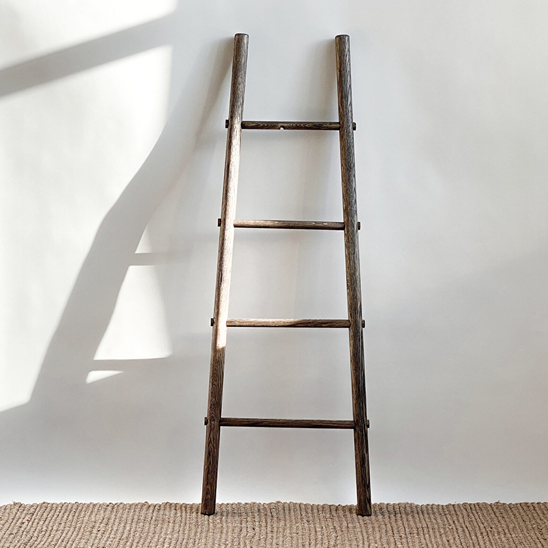 Лестница-вешалка Tiare Hanger Ladder Дуб темный Лестница-вешалка Tiare Hanger Ladder Дуб темный в Костроме | Loft Concept