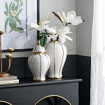 Ваза с золотыми полосами на белом фоне Chinoiserie Ceramics варинант исполнения - 1 | Loft Concept в Костроме