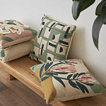 Подушка декоративная зеленого цвета с геометрическим рисунком Divine Abstractions варинант исполнения - 5 | Loft Concept в Костроме