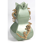 Ваза зеленого цвета из фарфора с бронзовыми ручками в виде драконов и рельефным цветочным декором Eden Garden porcelain and bronze варинант исполнения - 2 | Loft Concept в Костроме