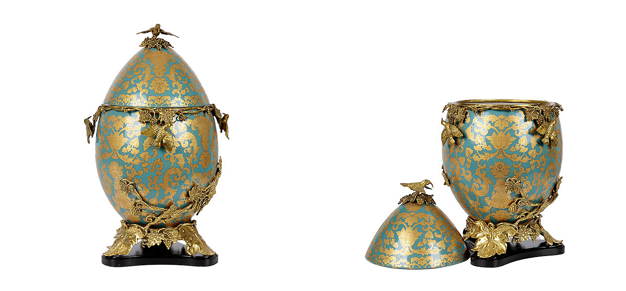 Шкатулка фарфоровая с крышкой с бронзовыми элементами Porcelain & Bronze Шкатулка фарфоровая с крышкой с бронзовыми элементами Porcelain & Bronze - Loft-Concept в Костроме