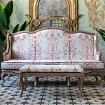 Банкетка из массива бука бежевая с растительным орнаментом Raffael Beige Floral Banquette варинант исполнения - 4 | Loft Concept в Костроме