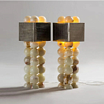 Настольная лампа с основанием из 24 выточенных сферических камней Through Stone варинант исполнения - 2 | Loft Concept в Костроме