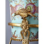 Ваза из голубого фарфора с рисунком птиц и цветов и декоративными элементами Blue Garden варинант исполнения - 11 | Loft Concept в Костроме