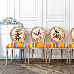 Стул бежевый в разноцветную полоску из натурального бука с изображением птиц и цветов Blooming Red Birds Colorful Stripes Chair варинант исполнения - 10 | Loft Concept в Костроме