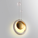 Подвесной светильник с бежевым текстурным кольцом и латунным шаром в центре Tactile  варинант исполнения - 7 | Loft Concept в Костроме