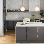 Подвесной светильник с белым плафоном в форме шара в арочной подвеске Hinkley варинант исполнения - 15 | Loft Concept в Костроме