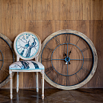 Часы настенные деревянные с римскими цифрами чёрного цвета Clock with History варинант исполнения - 3 | Loft Concept в Костроме