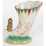 Ваза из фарфора с бронзовой фигуркой ангела Eden Garden porcelain and bronze варинант исполнения - 2 | Loft Concept в Костроме