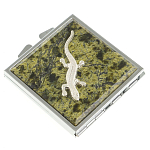 Зеркало двухстороннее квадратное из натурального камня Змеевик с декоративной вставкой в виде ящерицы Silver Stone Mirrors варинант исполнения - 1 | Loft Concept в Костроме