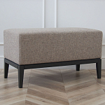 Банкетка из массива бука с бежевой обивкой из рогожки на 4-х ножках черного цвета Fjord варинант исполнения - 2 | Loft Concept в Костроме