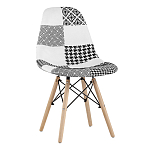 Пластиковый стул на ножках из массива бука Eames Черно-Белый Пэчворк варинант исполнения - 1 | Loft Concept в Костроме