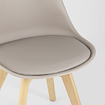 Стул с основой из пластика и мягким сиденьем Arvika Beige варинант исполнения - 7 | Loft Concept в Костроме