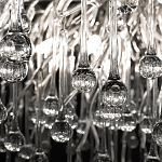 Люстра подвесная с прозрачными стеклянными подвесками в форме капель Диаметр 80 см Droplet Chandelier варинант исполнения - 10 | Loft Concept в Костроме