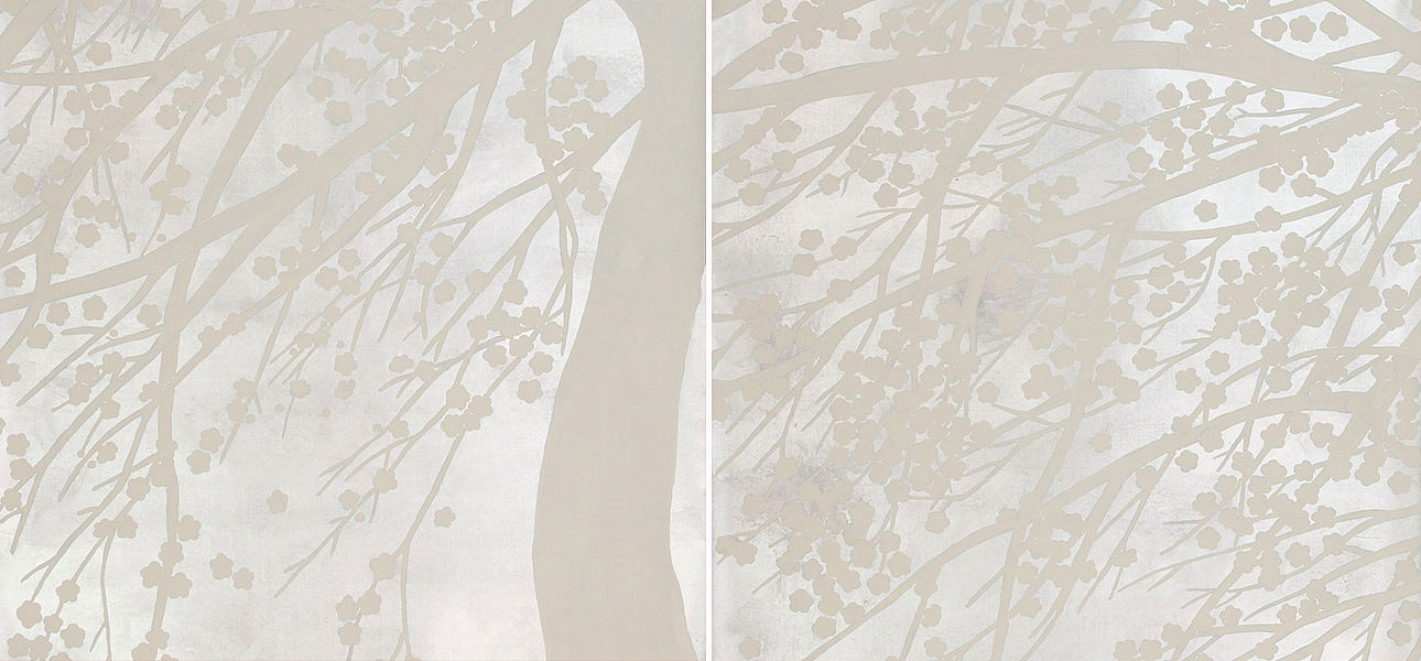 Обои ручная роспись Windswept Blossom Blossom on Sterling Silver gilded silk with pearlescent antiquing Обои ручная роспись Windswept Blossom Blossom on Sterling Silver gilded silk with pearlescent antiquing - Loft-Concept в Костроме
