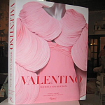 Подарочная Книга Valentino: Themes and Variations варинант исполнения - 3 | Loft Concept в Костроме