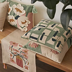 Подушка декоративная зеленого цвета с геометрическим рисунком Divine Abstractions варинант исполнения - 7 | Loft Concept в Костроме