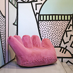 Дизайнерское плюшевое розовое кресло в форме руки Poltronova Joe Plush Taffy Pink Armchair варинант исполнения - 2 | Loft Concept в Костроме