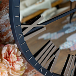 Часы настенные зеркальные с серебряным металлическим циферблатом Mirror Tower Clock варинант исполнения - 2 | Loft Concept в Костроме